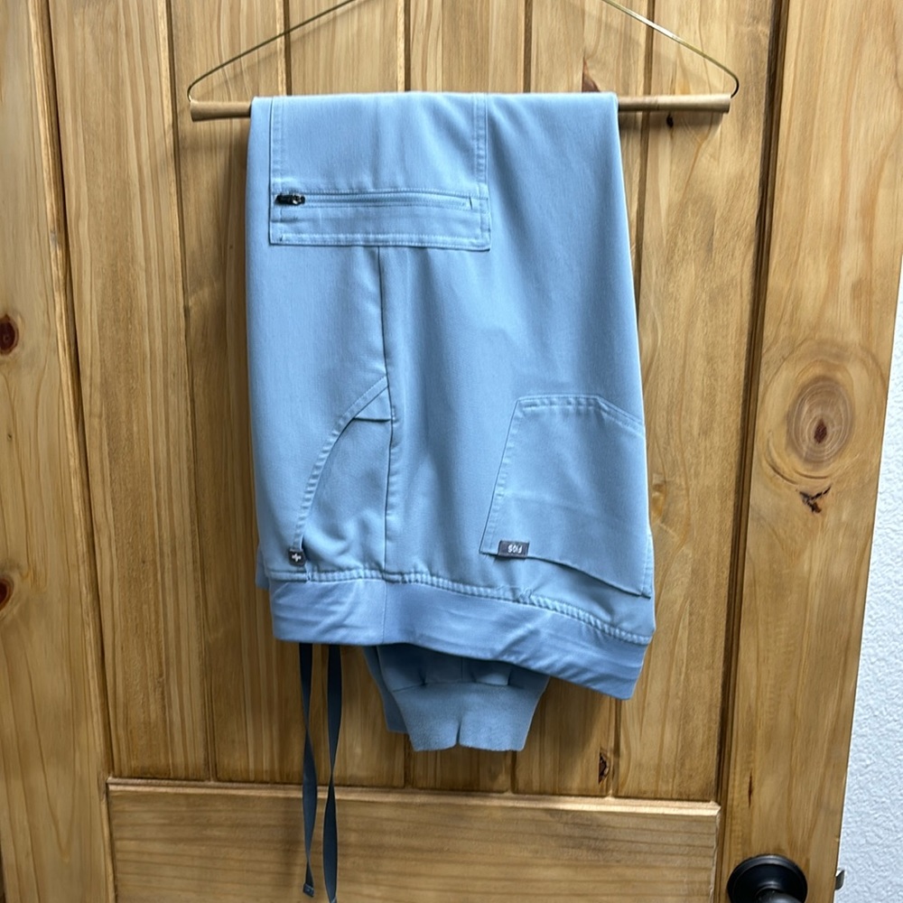 Figs jogger scrub pants